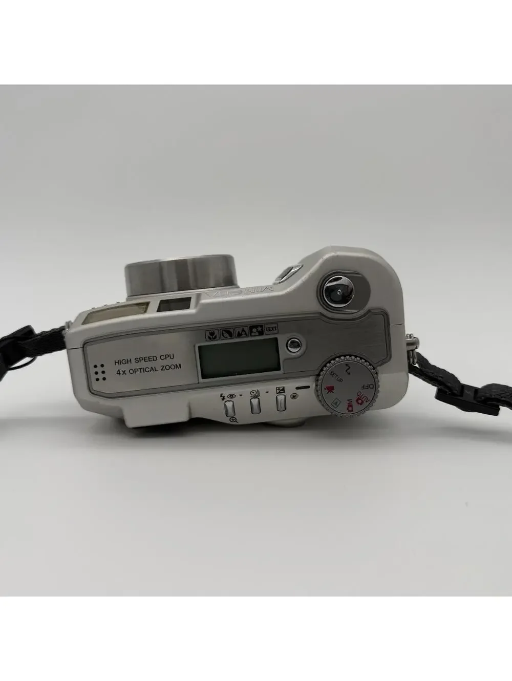 Minolta DIMAGE S404 4.0 MP Digital Camera- Silver TESTED Working Point Shoot VTG